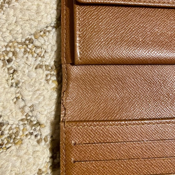 Louis Vuitton wallet - Picture 4 of 11